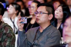 常宏設(shè)計(jì)師侯俊晨、王飛—— “CCFA新消費(fèi)論壇-2019中國特許加盟大會”交流學(xué)習(xí)